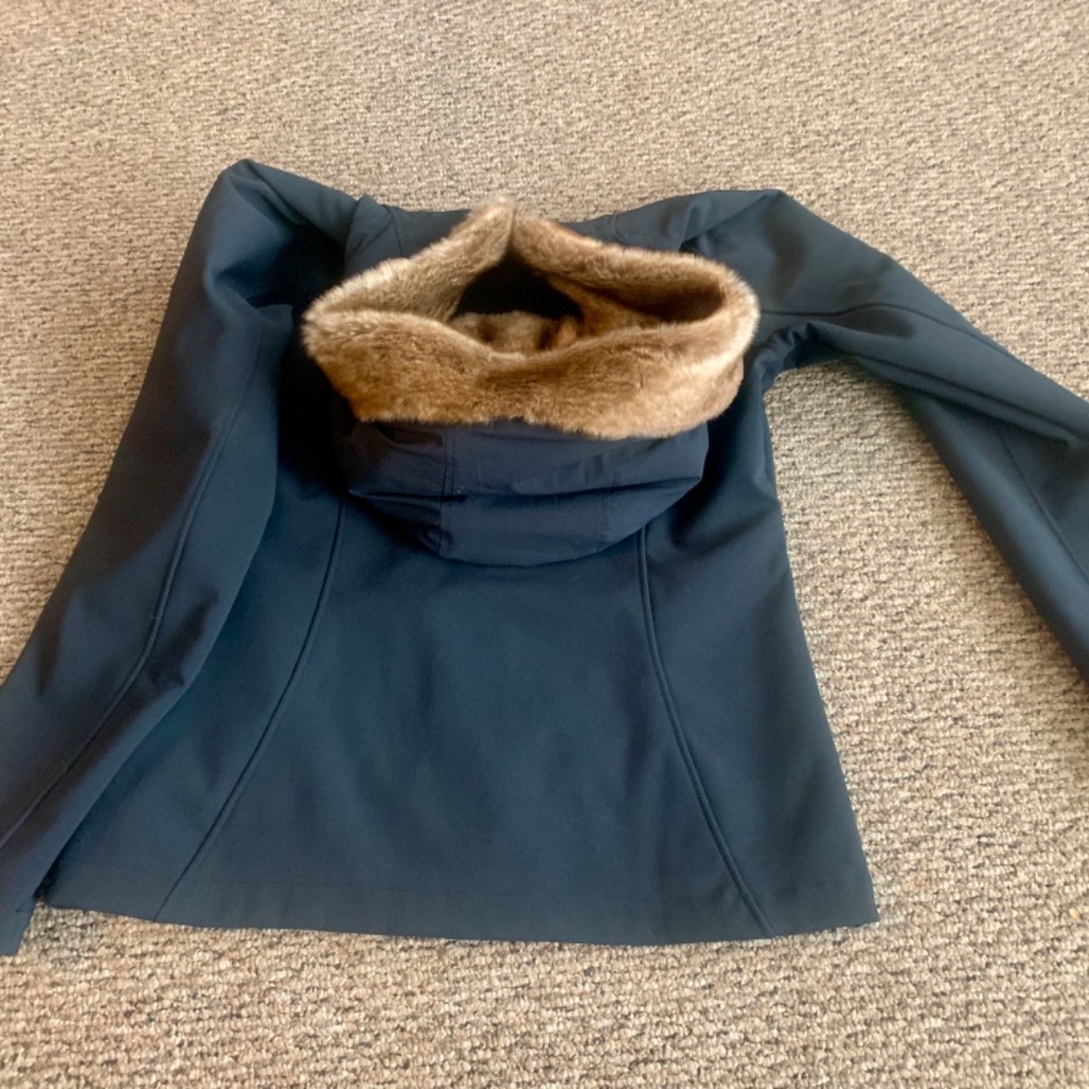 Marmot Furlong Soft Shell Jacket With Faux Fur, W… - image 5